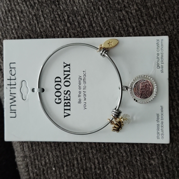 Unwritten "Good Vibes Only" Hamsa Bangle Bracelet in Stainless Steel & G… - Picture 1 of 4